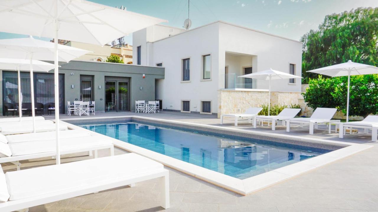 Dimora Giulia Hotel Bari Luaran gambar