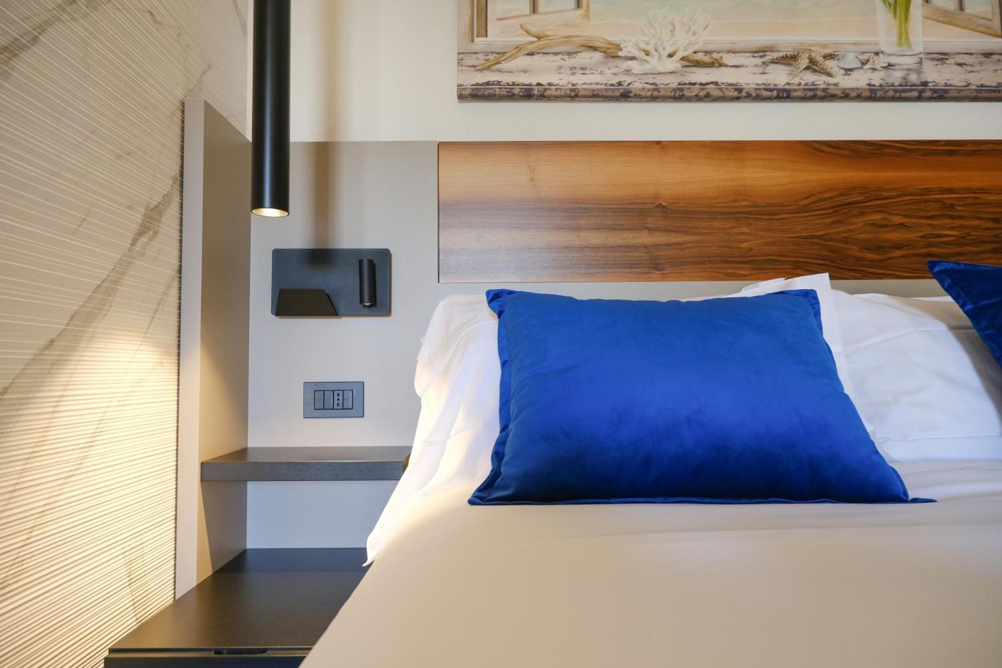 Dimora Giulia Hotel Bari Luaran gambar